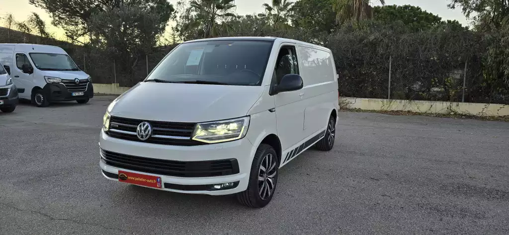 Acheter VOLKSWAGEN TRANSPORTER FOURGON TOLE L1H1 2.0 TDI 204 DSG7 4MOTION EDITION 30 - Pelletier Auto